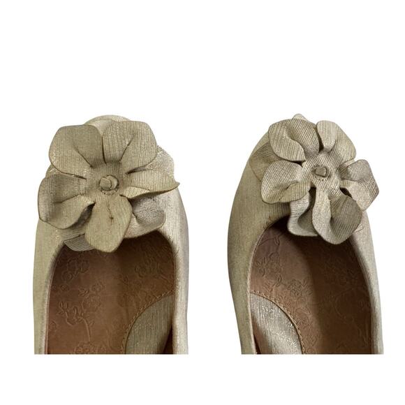 BOC Born Concept Emalia Womens 9.5 Beige & Metallic Gold Ballet Flats #5630 - Picture 3 of 13